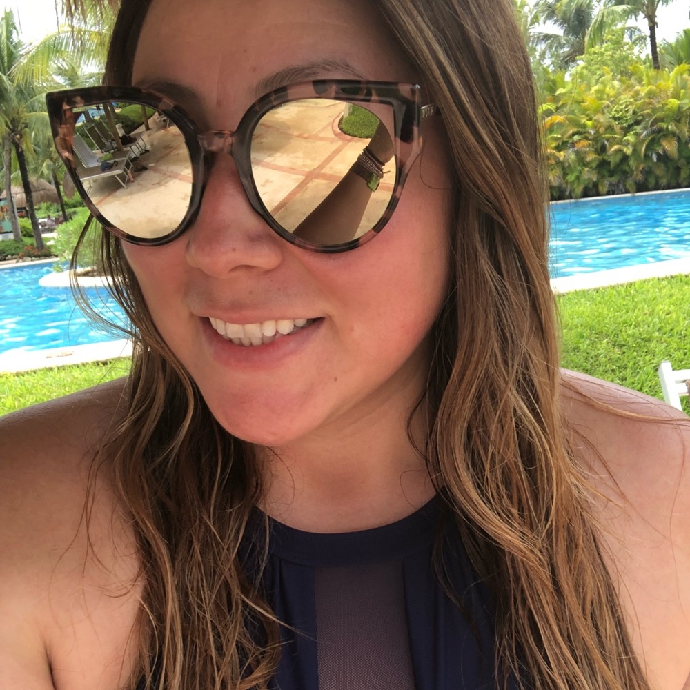 Meet your Posher, Jennifer